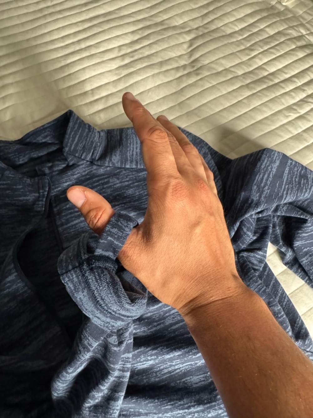 LULULEMON athletica Men's Navy Heather Zip-Up Sweater - Picture 4 of 5